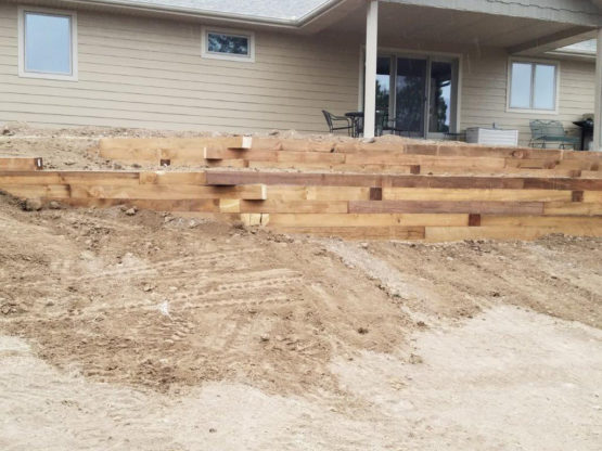 Timber Wall Landscaping Project - Hermosa